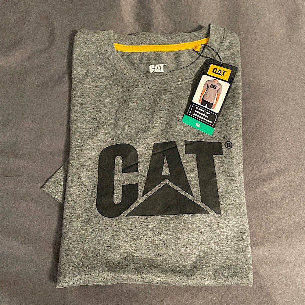 Caterpillar Men’s Short Sleeve Logo
